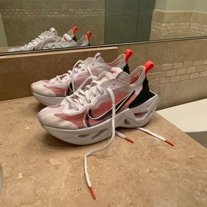 Nike zoomx vista grind size 7